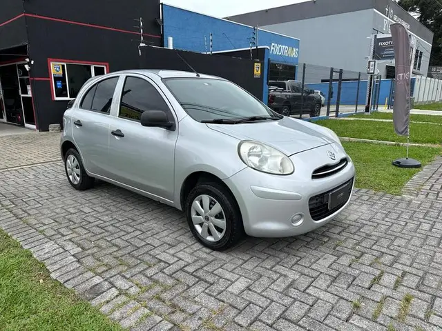 Carro Nissan March 2012 1.0 16V (Flex)