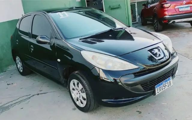 Carro Peugeot 207 2011 Hatch XR 1.4 8V (flex) 2p