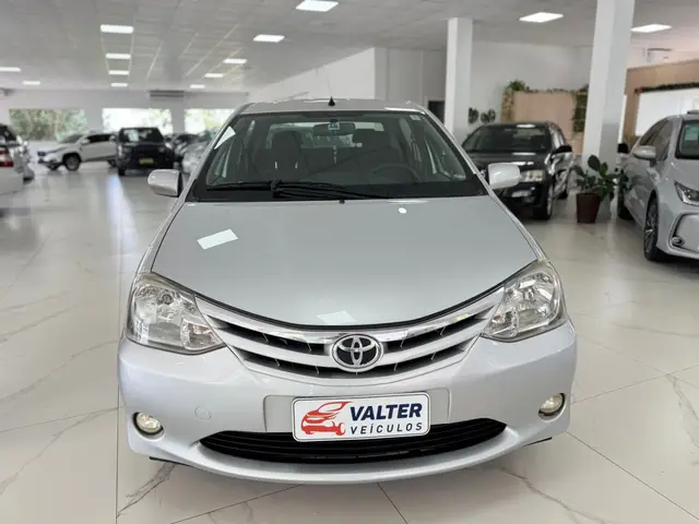 Carro Toyota Etios 2013 XLS 1.5 (Flex)