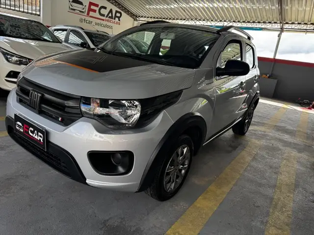 Carro Fiat Mobi 2024 Trekking 1.0