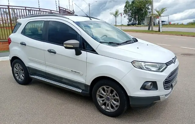 Carro Ford EcoSport 2015 Ecosport Freestyle Powershift 2.0 16V (Flex)