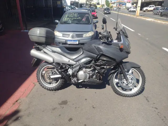 Moto Suzuki DL 1000 2009 V-STROM
