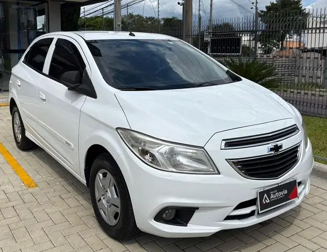 Carro Chevrolet Onix 2016 1.0 LT SPE/4