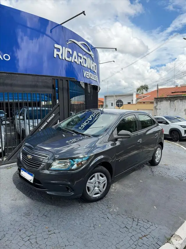 Carro Chevrolet Onix 2016 1.0 LS SPE/4