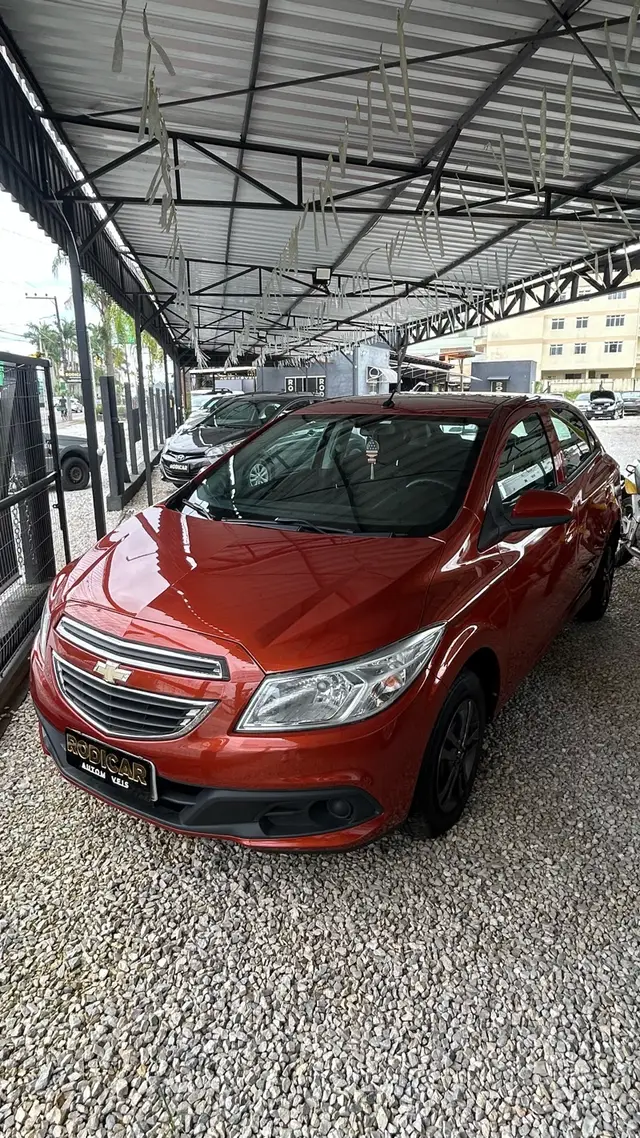 Carro Chevrolet Onix 2013 1.0 LT SPE/4