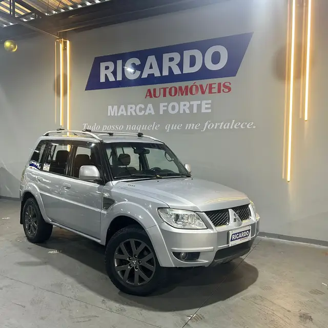 Carro Mitsubishi Pajero TR4 2012 2.0 16V 4X4 (Flex) (Aut)