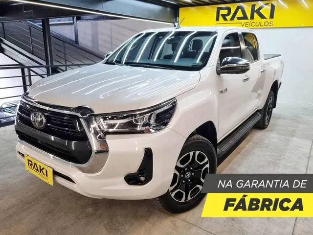 Carro Toyota Hilux Cabine Dupla 2024 SRX 4x4 2.8 Diesel