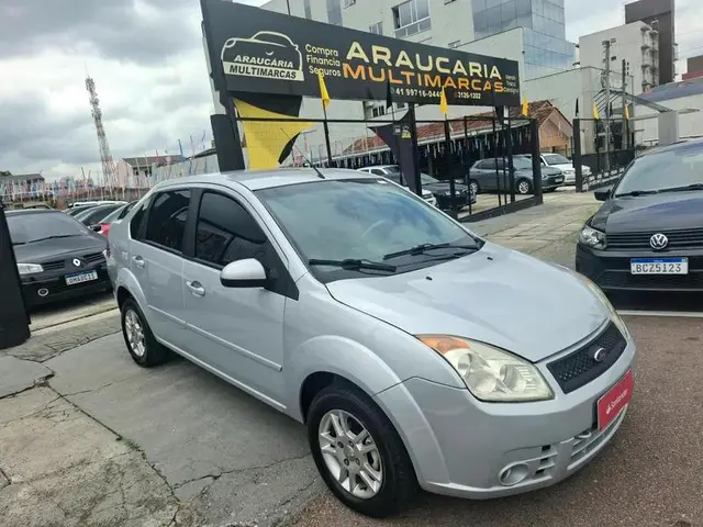 Carro Ford Fiesta Sedan 2009 Class 1.6 (Flex)