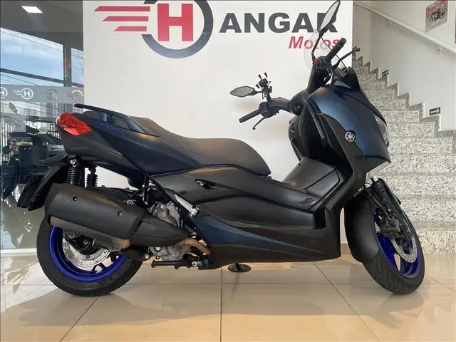 Moto Yamaha XMax 2023 ABS