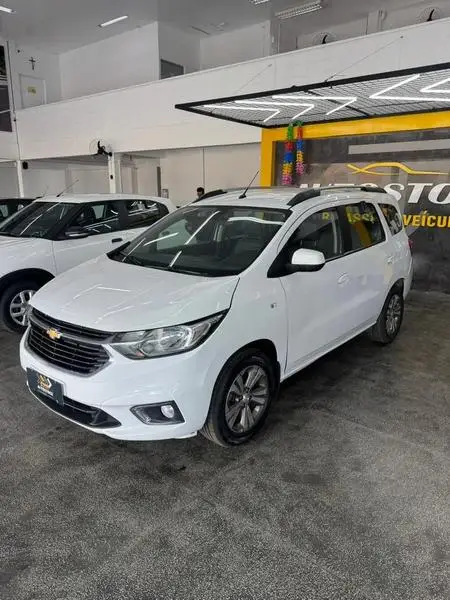 Carro Chevrolet Spin 2024 Premier 1.8 (Aut.)