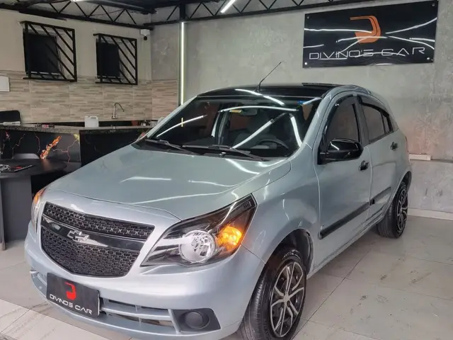 Carro Chevrolet Agile 2011 LT 1.4 8V (Flex)