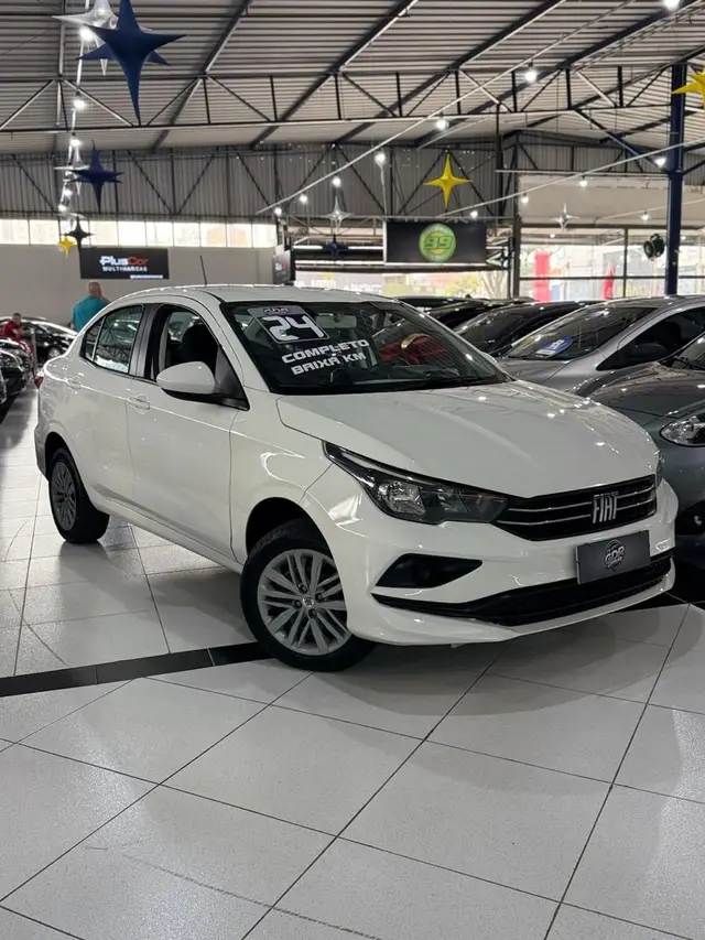 Carro Fiat Cronos 2024 Drive 1.3