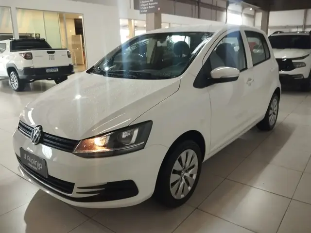 Carro Volkswagen Fox 2016 1.0 MPI Trendline (Flex)