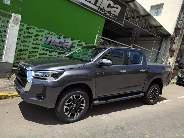 Carro Toyota Hilux Cabine Dupla 2026 SRX AT 4x4 2.8 Diesel