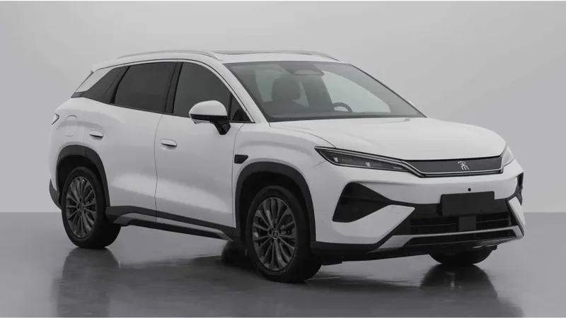 BYD Song Ultra é SUV elétrico com porte de Commander e 700 km de autonomia