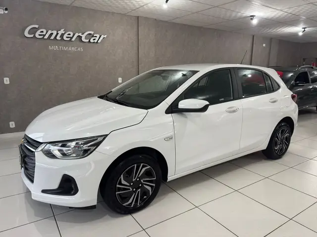 Carro Chevrolet Onix 2025 LT 1.0