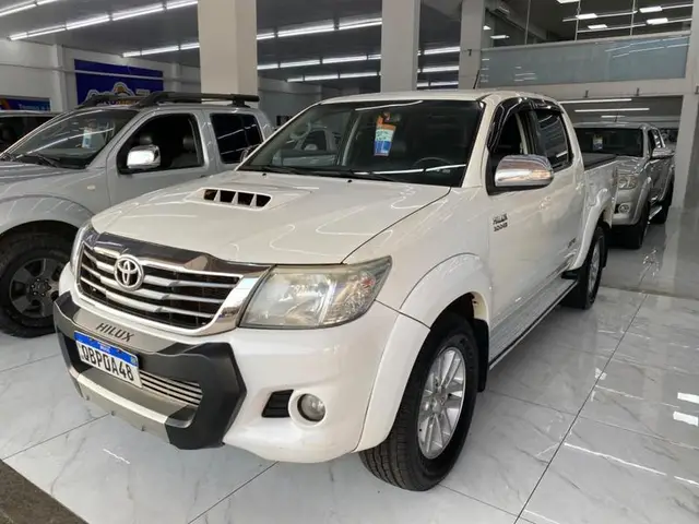 Carro Toyota Hilux Cabine Dupla 2015 Hilux 3.0 TDI 4x4 CD SR