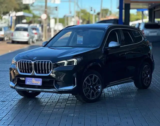 Carro BMW iX1 2024 eDrive20 X Line (Aut.) (Elétrico)