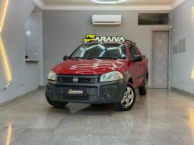 Carro Fiat Strada 2015 Working Celeb.1.4 Fire Flex 8V CE