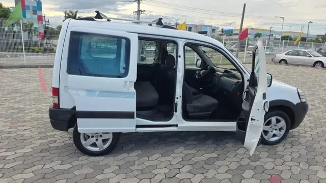 Carro Peugeot Partner 2012 Escapade Pack 1.6