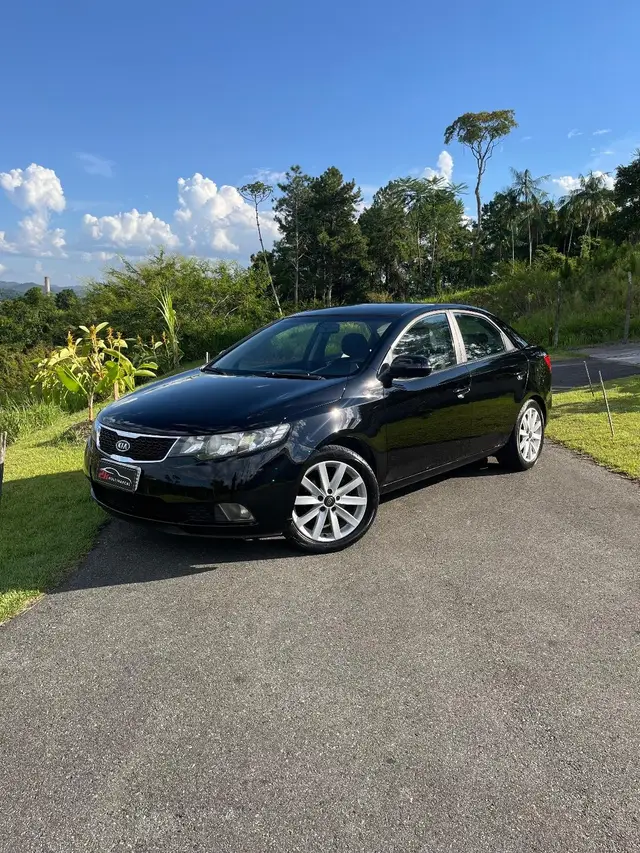 Carro Kia Cerato 2011 1.6 16V