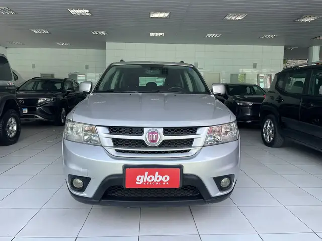 Carro Fiat Freemont 2014 2.4 16V Emotion (Aut)