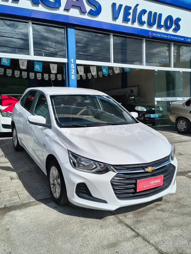 Carro Chevrolet Onix 2023 LT 1.0