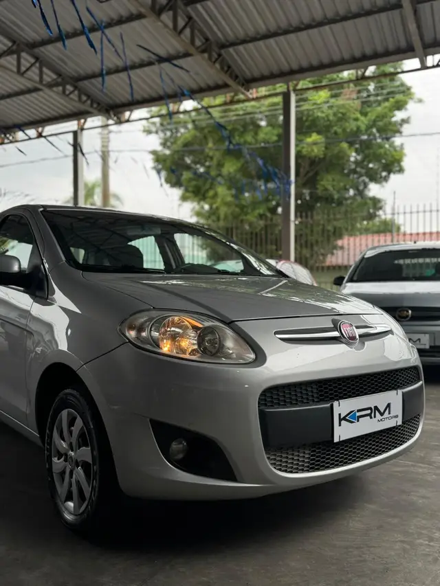 Carro Fiat Palio 2014 Attractive 1.4 8V (Flex)