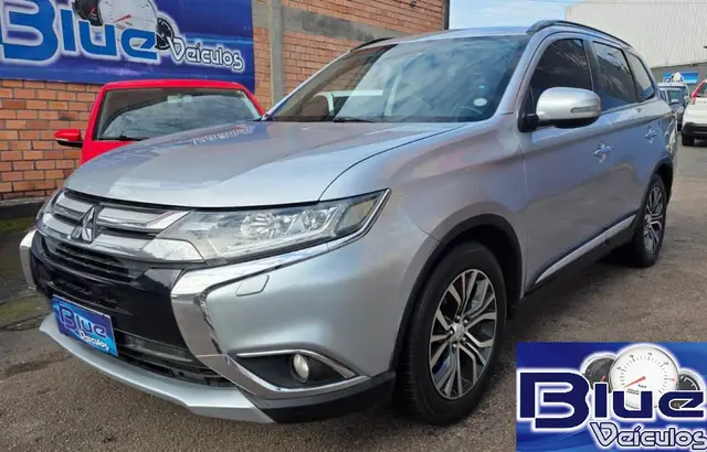Carro Mitsubishi Outlander 2016 2.2 DI-D 4WD (Aut)