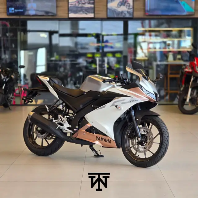 Moto Yamaha YZF R15 2026 ABS