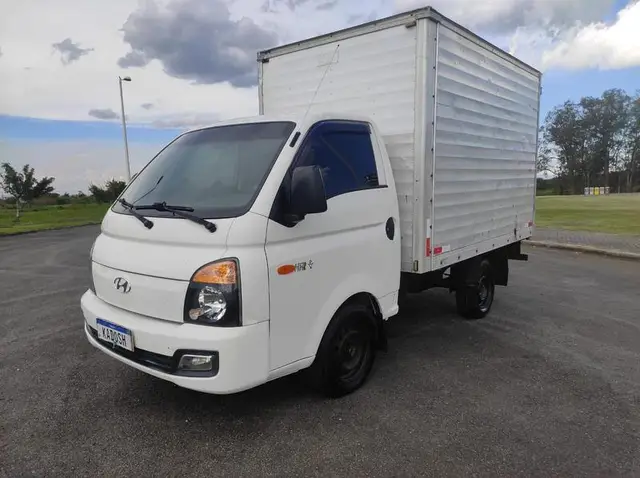 Caminhão Hyundai HR 2017 2.5 CRDi Longo sem Caçamba