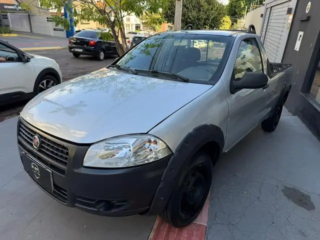 Carro Fiat Strada 2013 Working 1.4 (Flex)