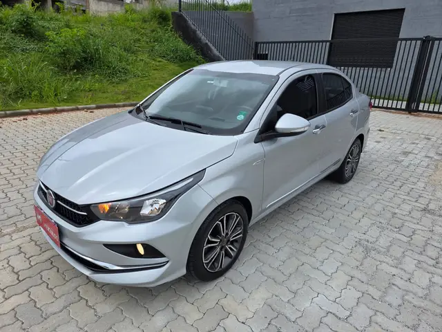 Carro Fiat Cronos 2019 1.8 Precision E.Torq AT6 (Flex)