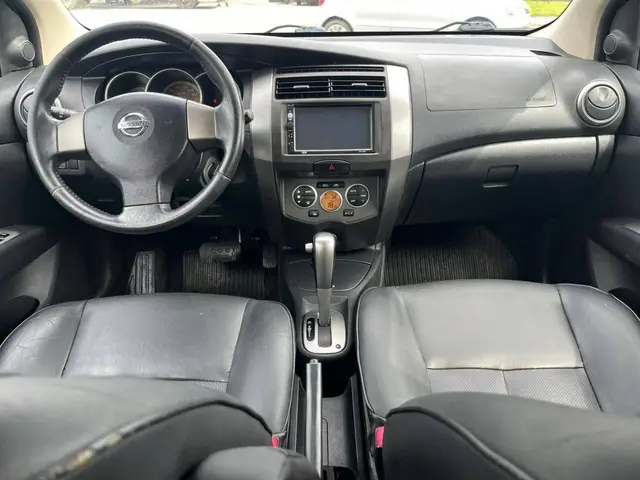 Carro Nissan Livina 2012 SL 1.8 16V (flex) (aut)
