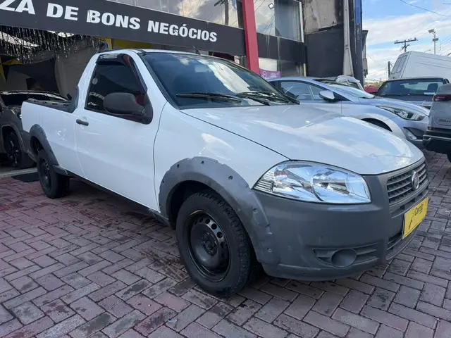 Carro Fiat Strada 2013 Working 1.4 (Flex)