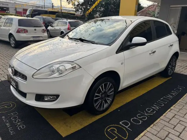 Carro Fiat Bravo 2014 Essence 1.8 16V (Flex)