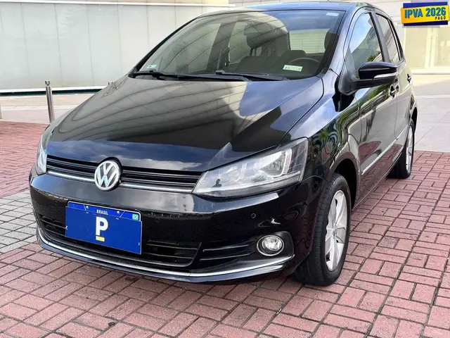Carro Volkswagen Fox 2017 1.6 16v MSI Highline I-Motion (Flex)