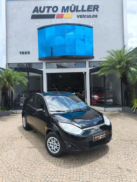 Carro Ford Fiesta Hatch 2014 SE Plus 1.6 RoCam (Flex)