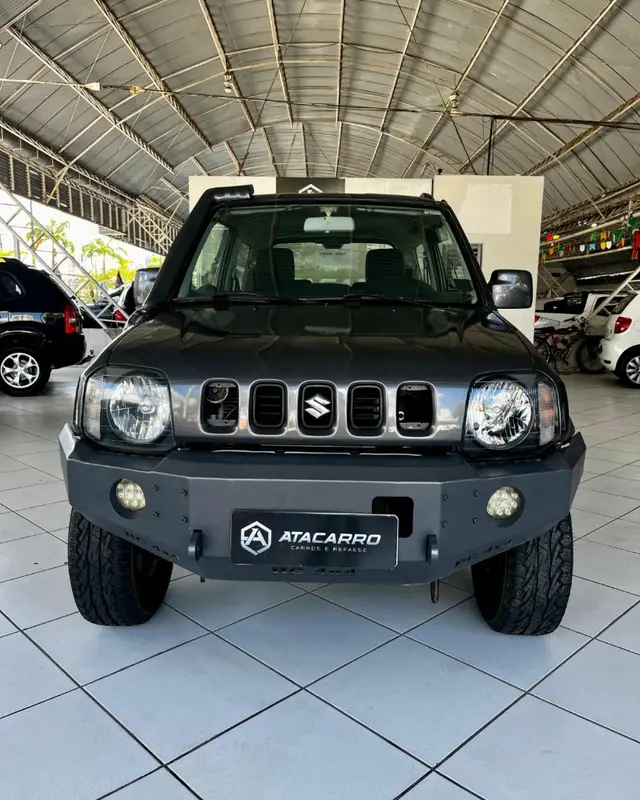 Carro Suzuki Jimny 2011 4x4 1.3 16V