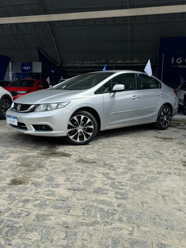 Carro Honda Civic 2015 LXR 2.0 i-VTEC (Aut) (Flex)