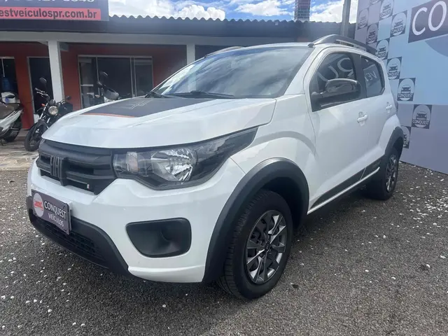 Carro Fiat Mobi 2024 Trekking 1.0