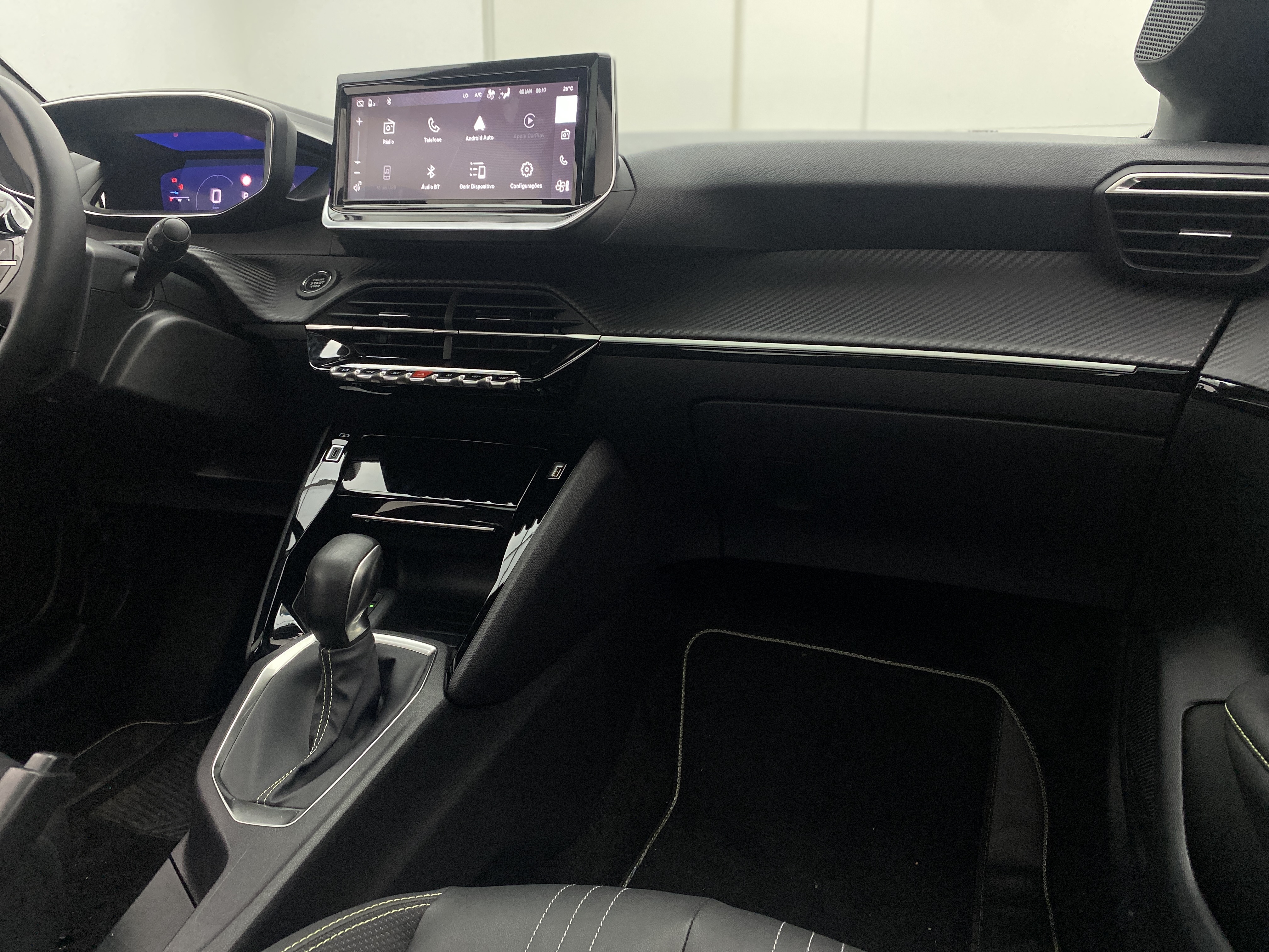 peugeot 208 gt 1.0 at