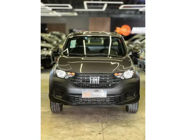 Carro Fiat Strada 2025 Endurance 1.3 Flex 8V CS