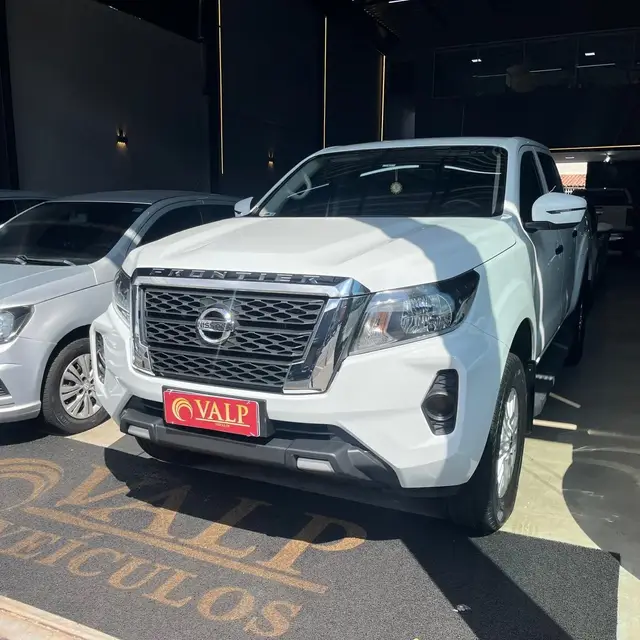 Carro Nissan Frontier 2023 SE CD 4x4 2.3 Bi-TB Diesel Aut.