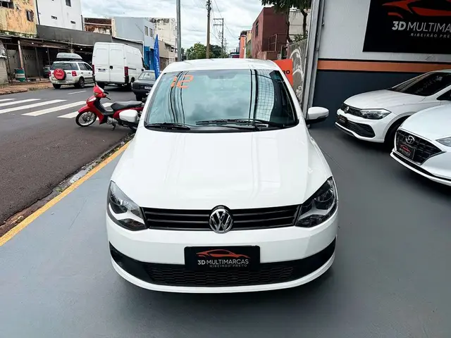 Carro Volkswagen Fox 2012 1.0 VHT (Flex) 4p
