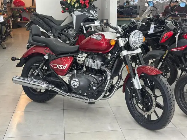 Moto Royal Enfield Super Meteor 2025 Astral