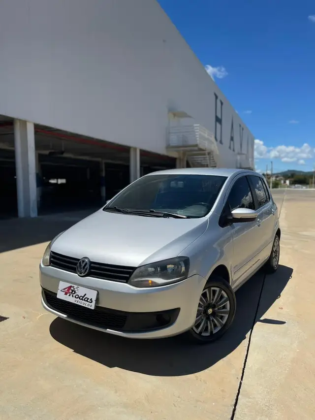 Carro Volkswagen Fox 2014 1.6 VHT (Flex)
