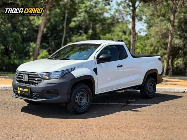 Carro Fiat Strada 2023 Endurance 1.4 Cabine Plus (Flex)