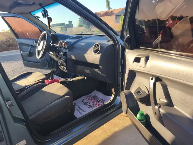 Carro Volkswagen Saveiro 2009 1.6 G4 (Flex)