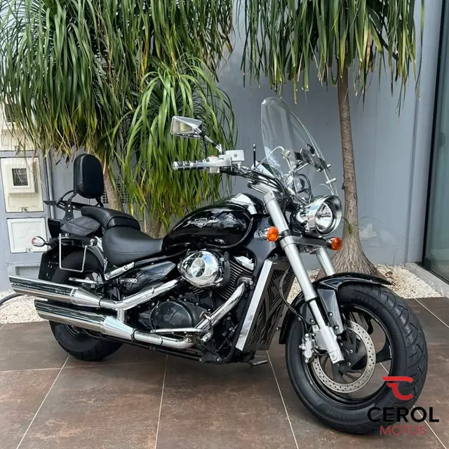 Moto Suzuki Boulevard 2008 M800
